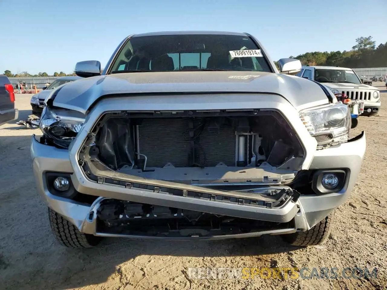 5 Photograph of a damaged car 3TYCZ5AN5NT101943 TOYOTA TACOMA 2022