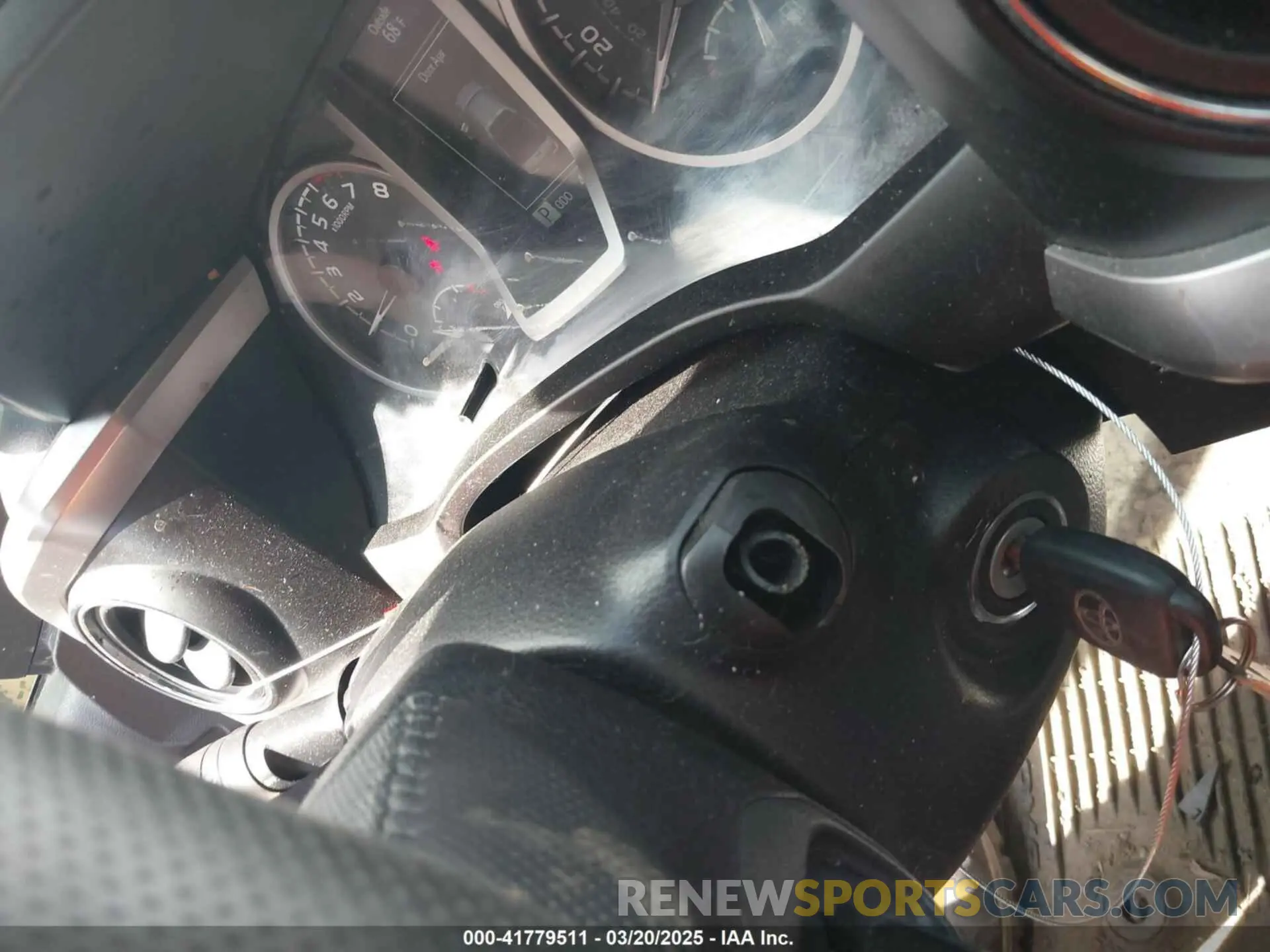 18 Photograph of a damaged car 3TYCZ5AN6NT072162 TOYOTA TACOMA 2022
