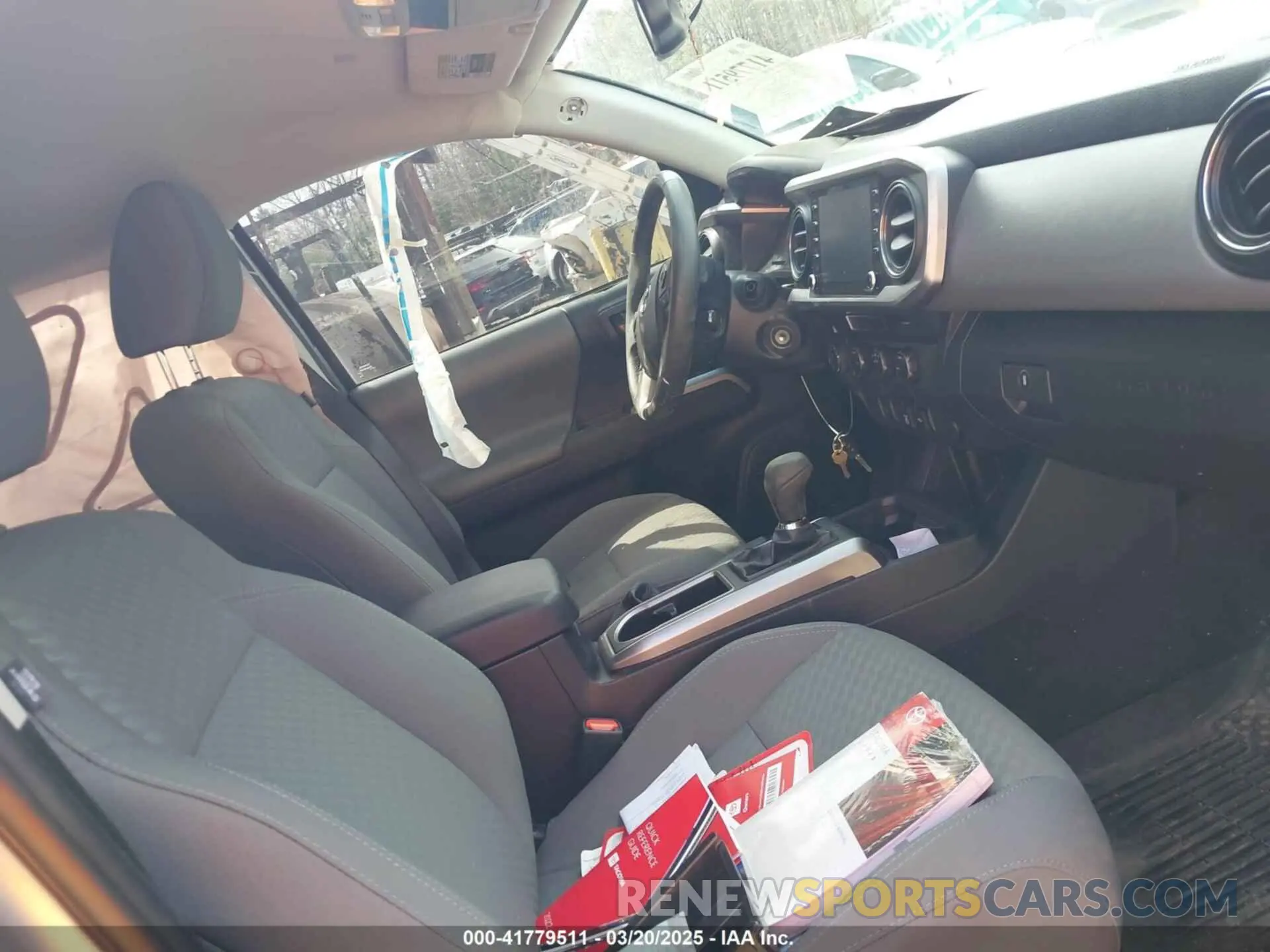 5 Photograph of a damaged car 3TYCZ5AN6NT072162 TOYOTA TACOMA 2022