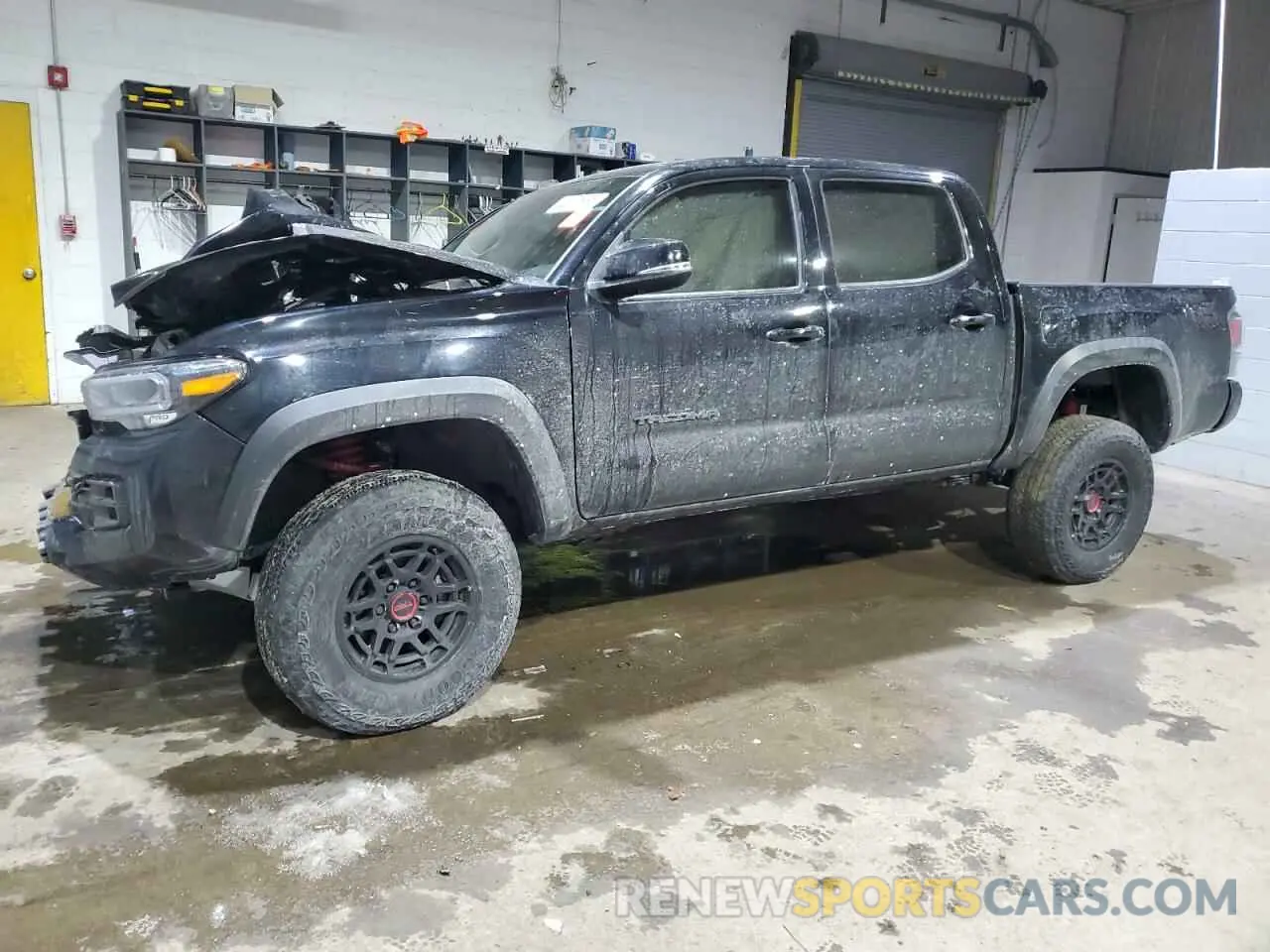 1 Photograph of a damaged car 3TYCZ5AN6NT072839 TOYOTA TACOMA 2022