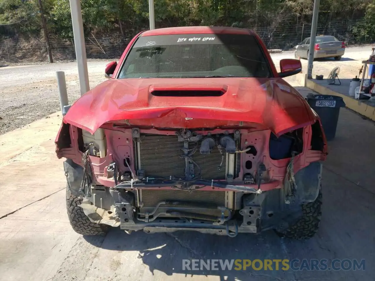 5 Photograph of a damaged car 3TYCZ5AN6NT086420 TOYOTA TACOMA 2022