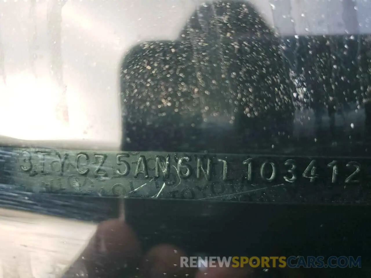 13 Photograph of a damaged car 3TYCZ5AN6NT103412 TOYOTA TACOMA 2022