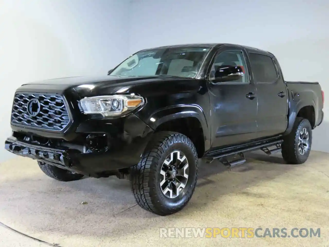 2 Photograph of a damaged car 3TYCZ5AN7NT086488 TOYOTA TACOMA 2022