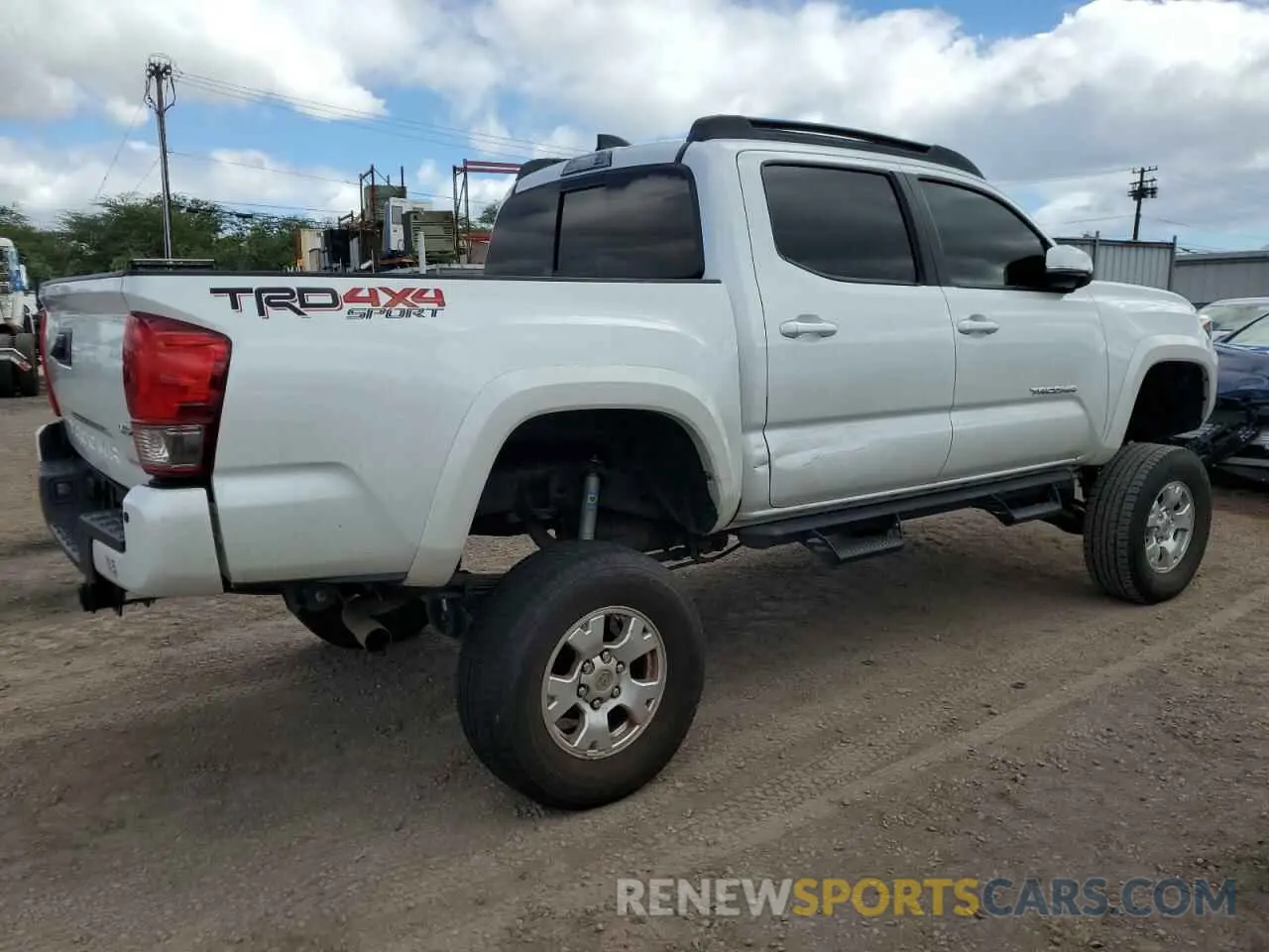 3 Photograph of a damaged car 3TYCZ5AN7NT101670 TOYOTA TACOMA 2022