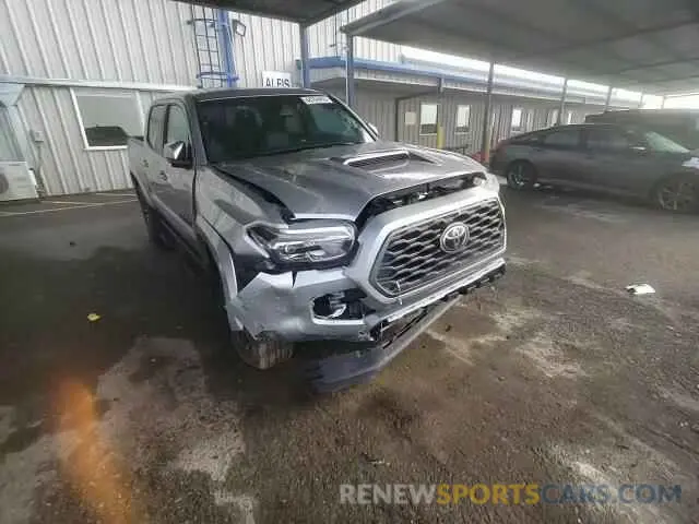 10 Photograph of a damaged car 3TYCZ5AN8NT103234 TOYOTA TACOMA 2022