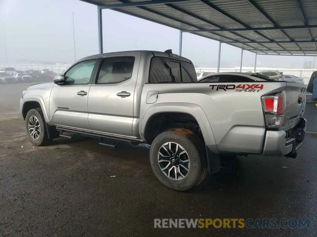 2 Photograph of a damaged car 3TYCZ5AN8NT103234 TOYOTA TACOMA 2022