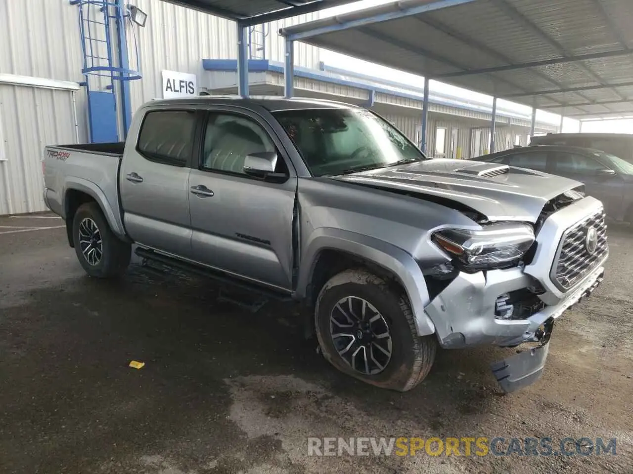 4 Photograph of a damaged car 3TYCZ5AN8NT103234 TOYOTA TACOMA 2022