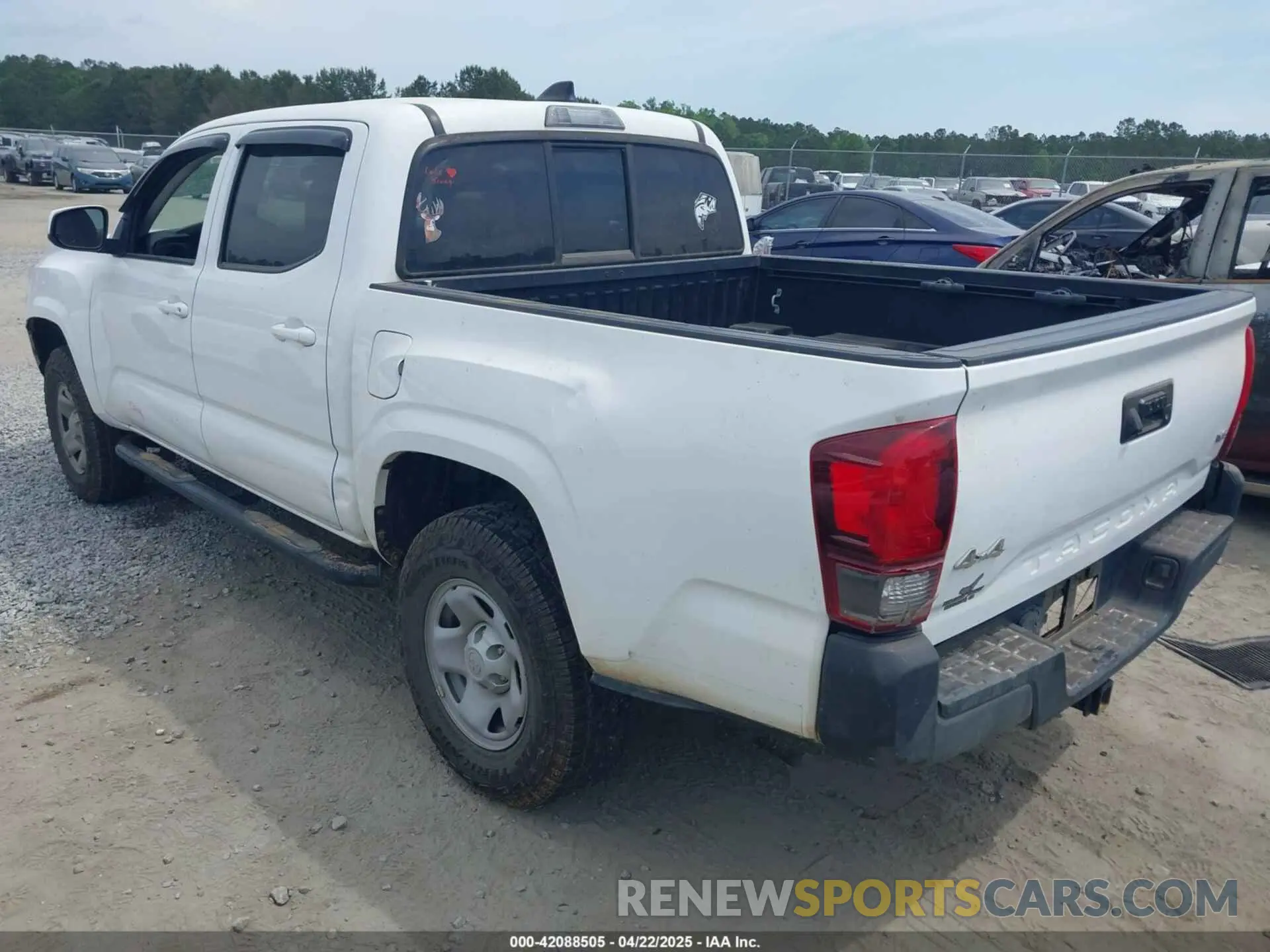 3 Photograph of a damaged car 3TYCZ5AN9NT098903 TOYOTA TACOMA 2022