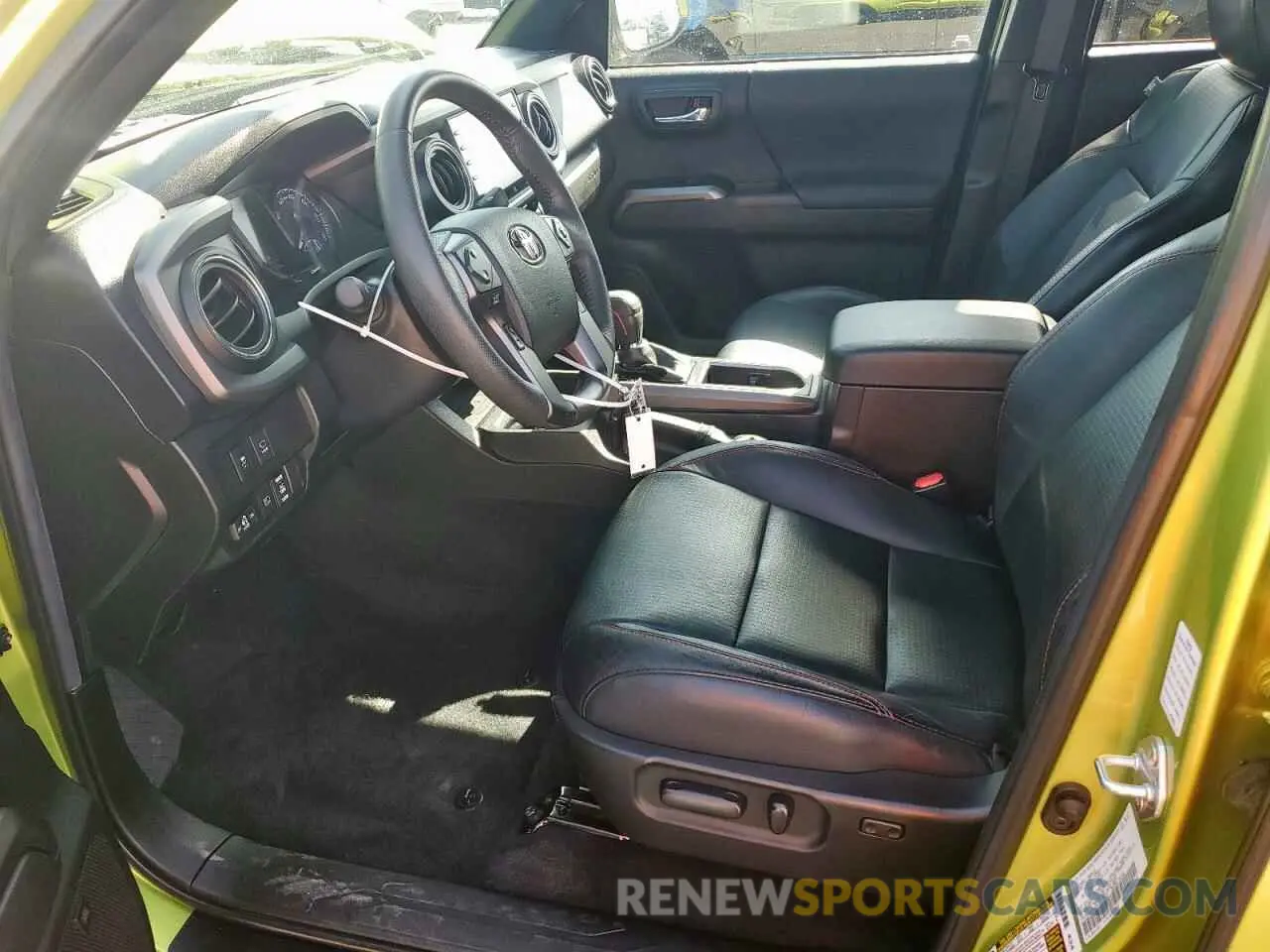 7 Photograph of a damaged car 3TYCZ5ANXNT069247 TOYOTA TACOMA 2022