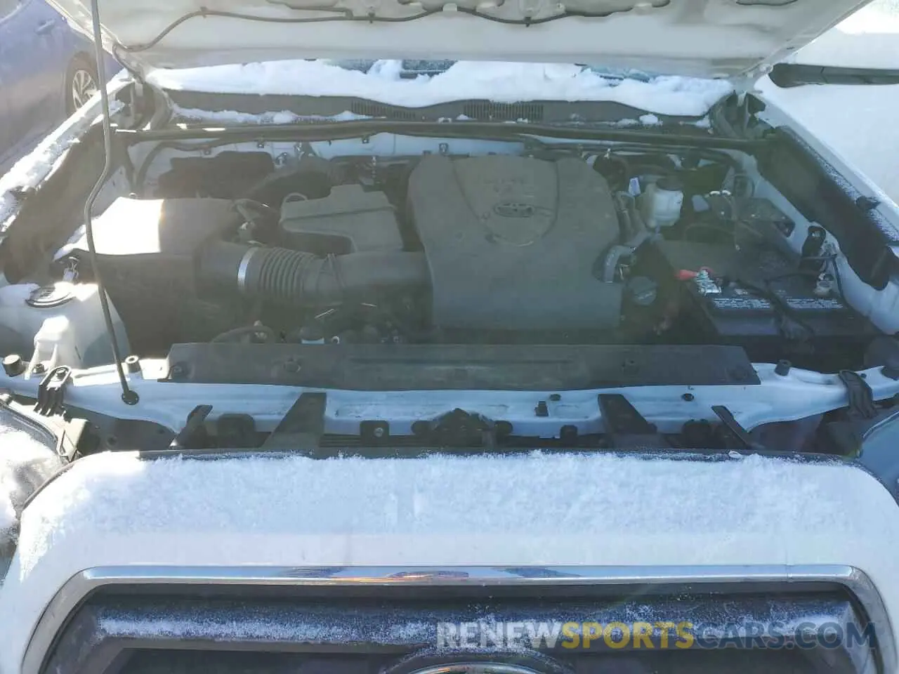 11 Photograph of a damaged car 3TYCZ5ANXNT082659 TOYOTA TACOMA 2022