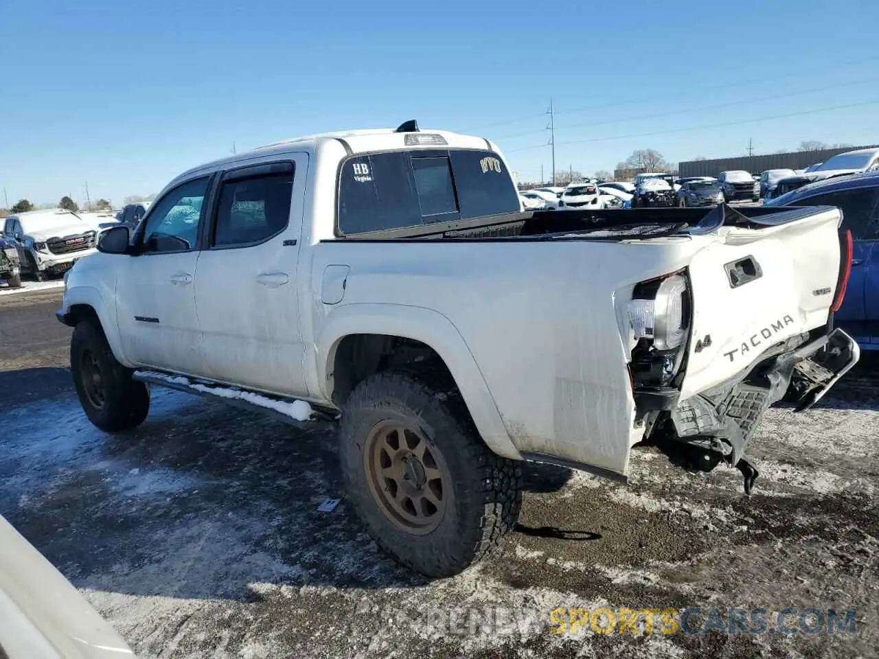 2 Photograph of a damaged car 3TYCZ5ANXNT082659 TOYOTA TACOMA 2022