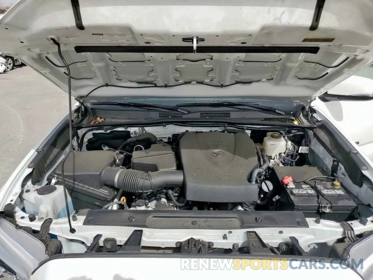 11 Photograph of a damaged car 3TYCZ5ANXNT095511 TOYOTA TACOMA 2022