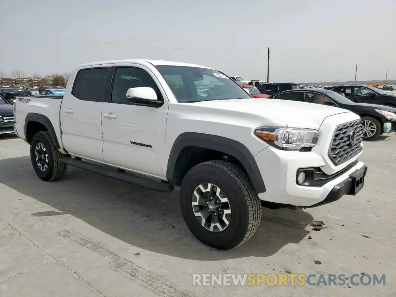 4 Photograph of a damaged car 3TYCZ5ANXNT095511 TOYOTA TACOMA 2022