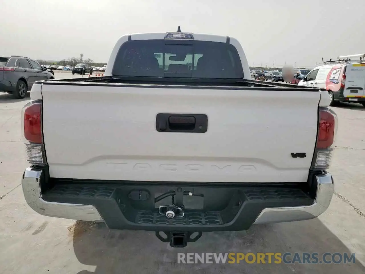 6 Photograph of a damaged car 3TYCZ5ANXNT095511 TOYOTA TACOMA 2022