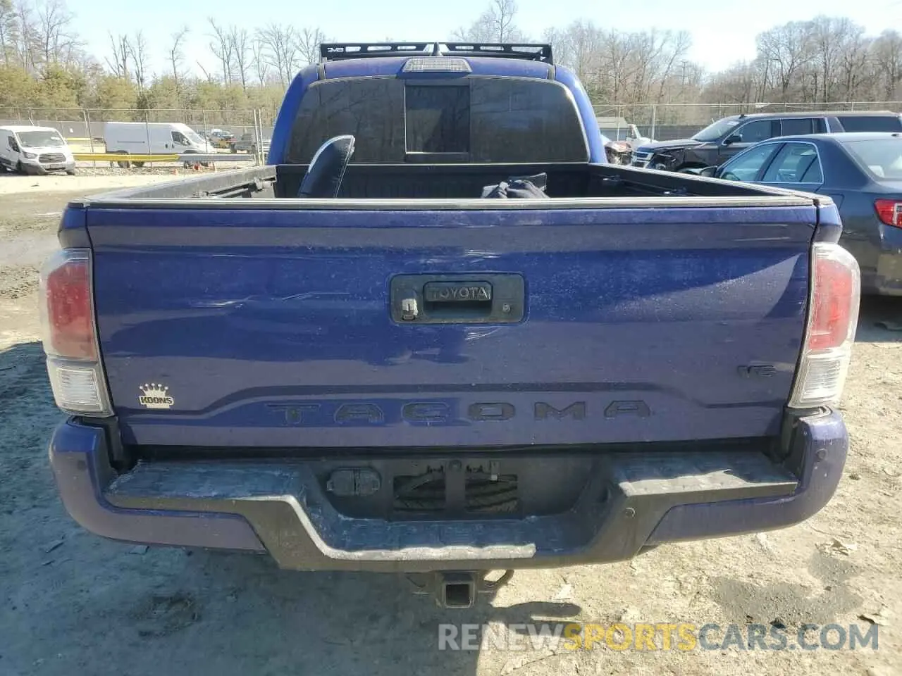 6 Photograph of a damaged car 3TYDZ5BN0NT008637 TOYOTA TACOMA 2022