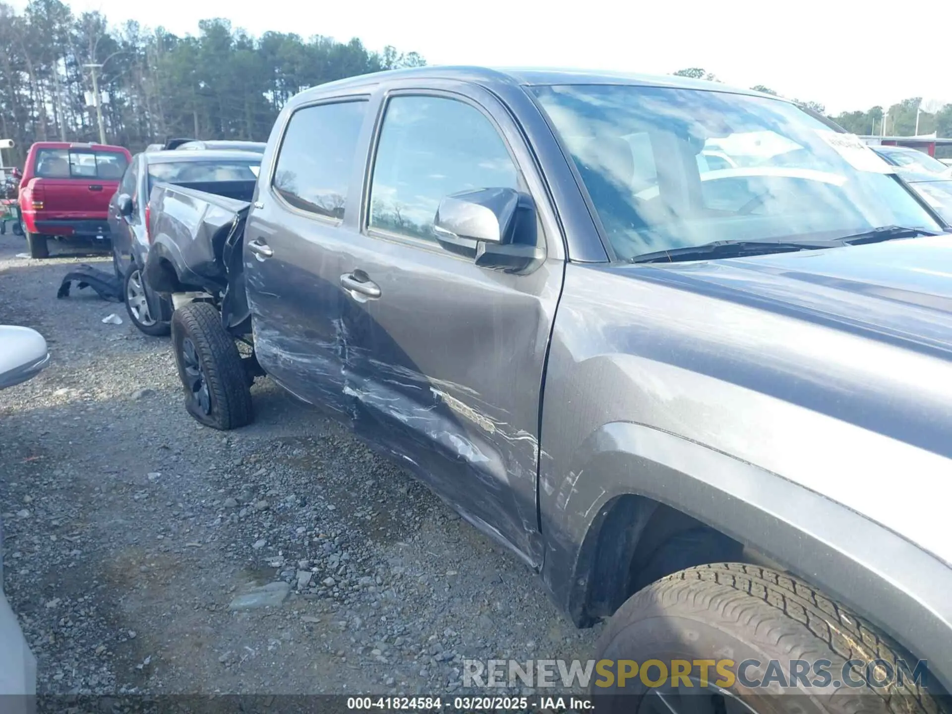 6 Photograph of a damaged car 3TYDZ5BN1NT010722 TOYOTA TACOMA 2022