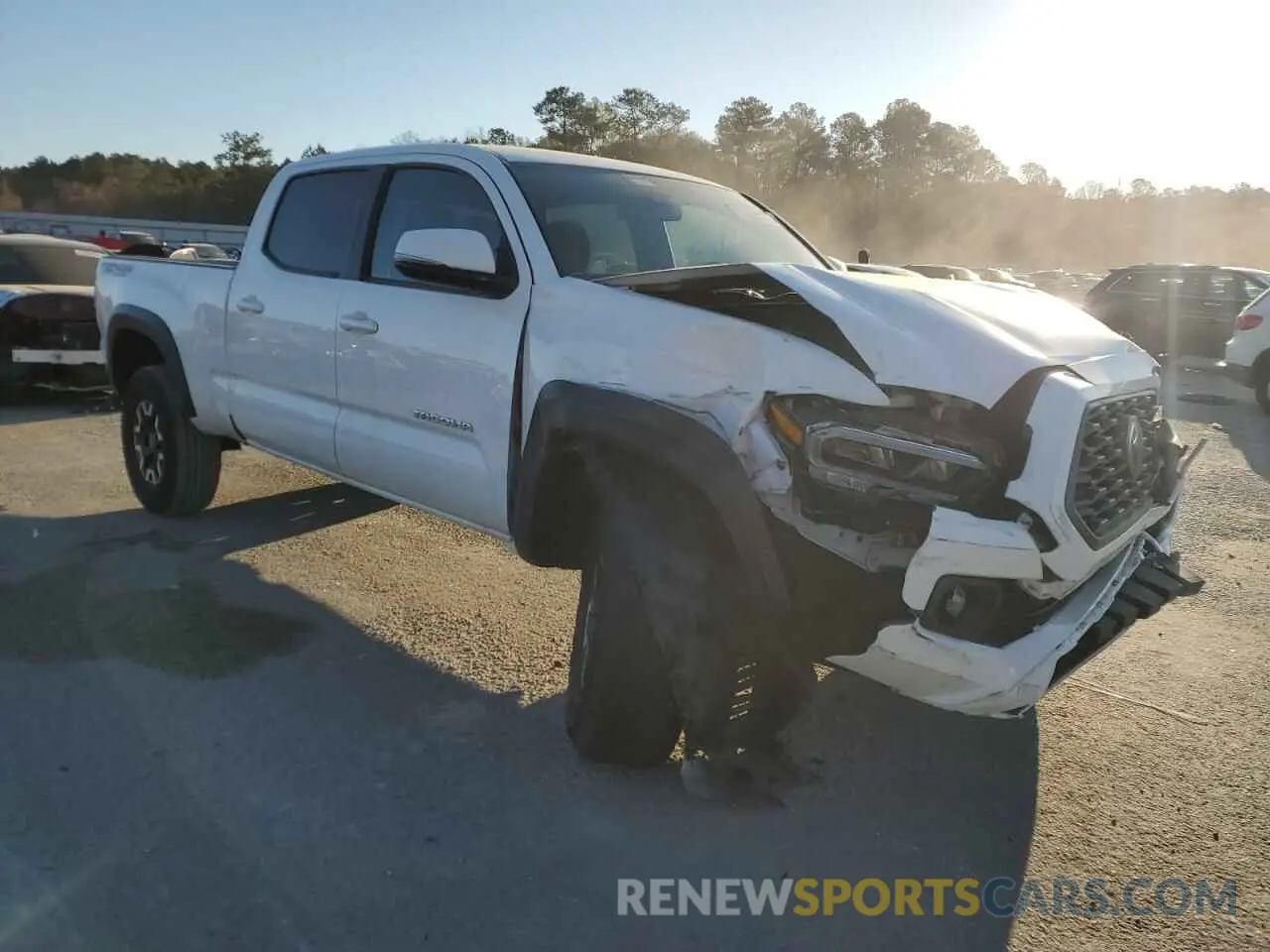 4 Photograph of a damaged car 3TYDZ5BN1NT014897 TOYOTA TACOMA 2022