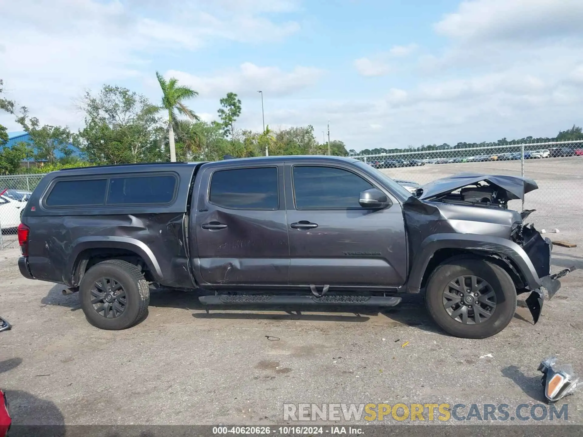 13 Photograph of a damaged car 3TYDZ5BN2NT013452 TOYOTA TACOMA 2022