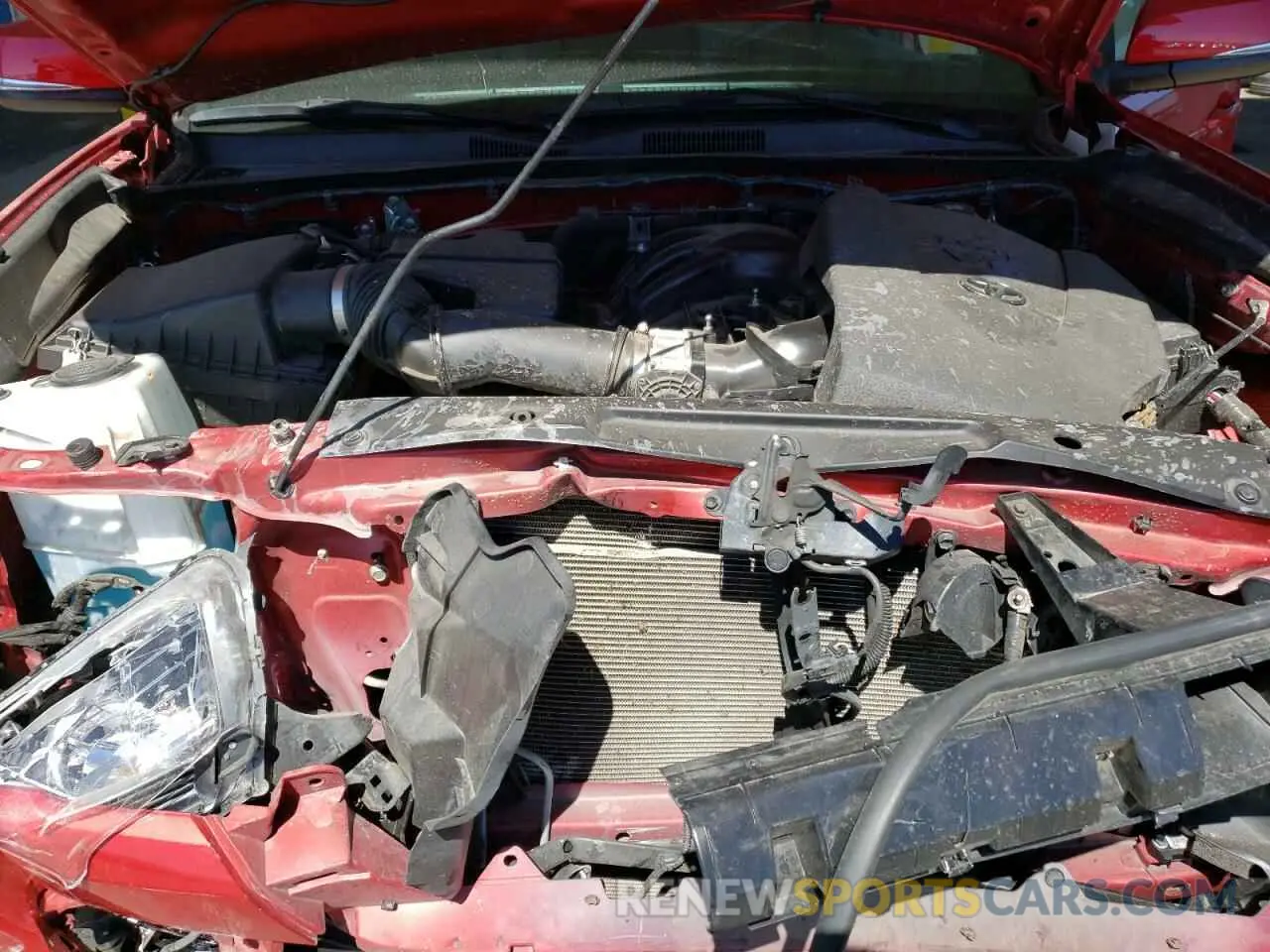 11 Photograph of a damaged car 3TYDZ5BN7NT016315 TOYOTA TACOMA 2022