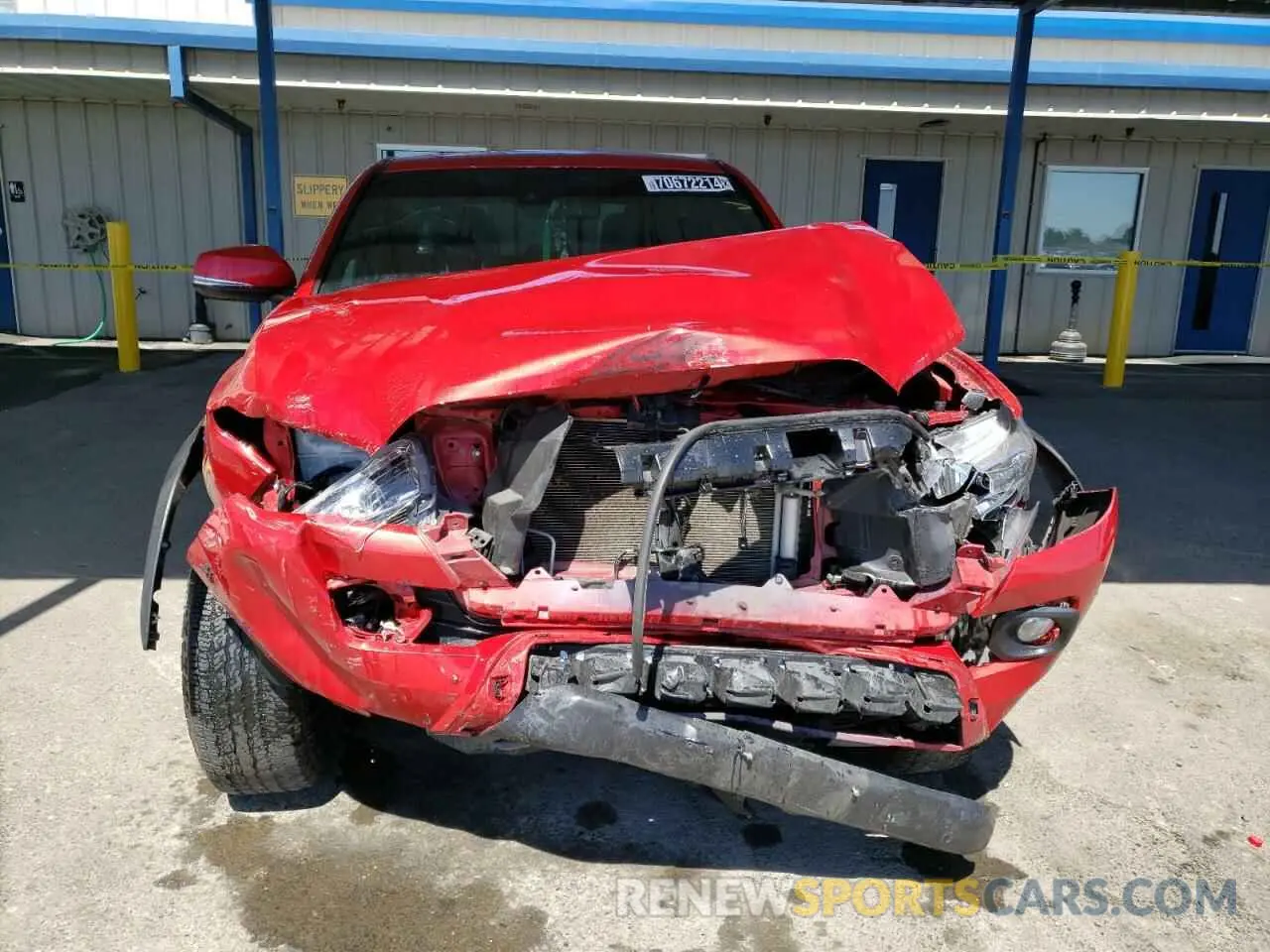 5 Photograph of a damaged car 3TYDZ5BN7NT016315 TOYOTA TACOMA 2022
