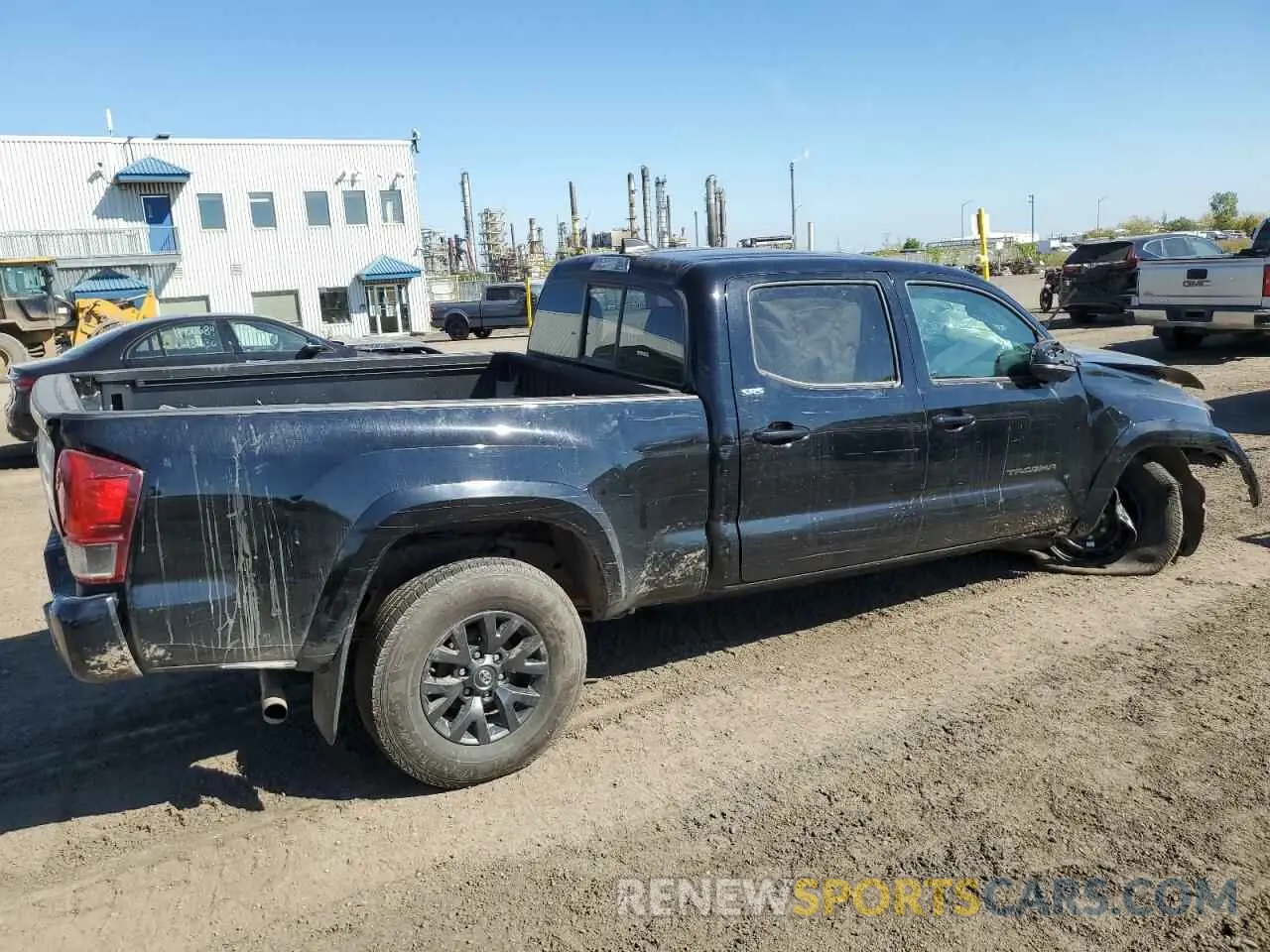 3 Photograph of a damaged car 3TYDZ5BNXNT012372 TOYOTA TACOMA 2022