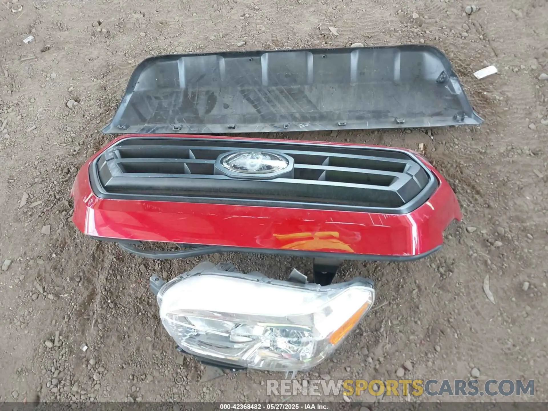 12 Photograph of a damaged car 3TYRX5GN0NT063643 TOYOTA TACOMA 2022