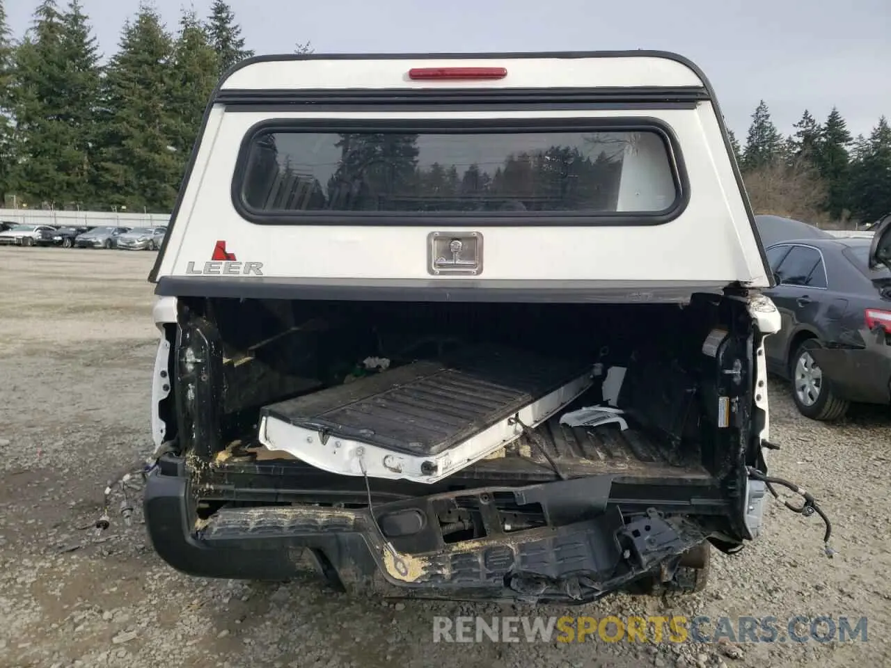 6 Photograph of a damaged car 3TYRX5GN1NT044745 TOYOTA TACOMA 2022