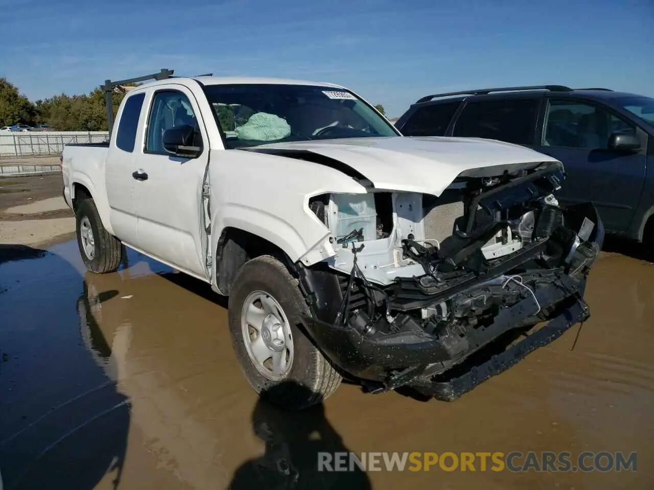 4 Photograph of a damaged car 3TYRX5GN2NT061862 TOYOTA TACOMA 2022