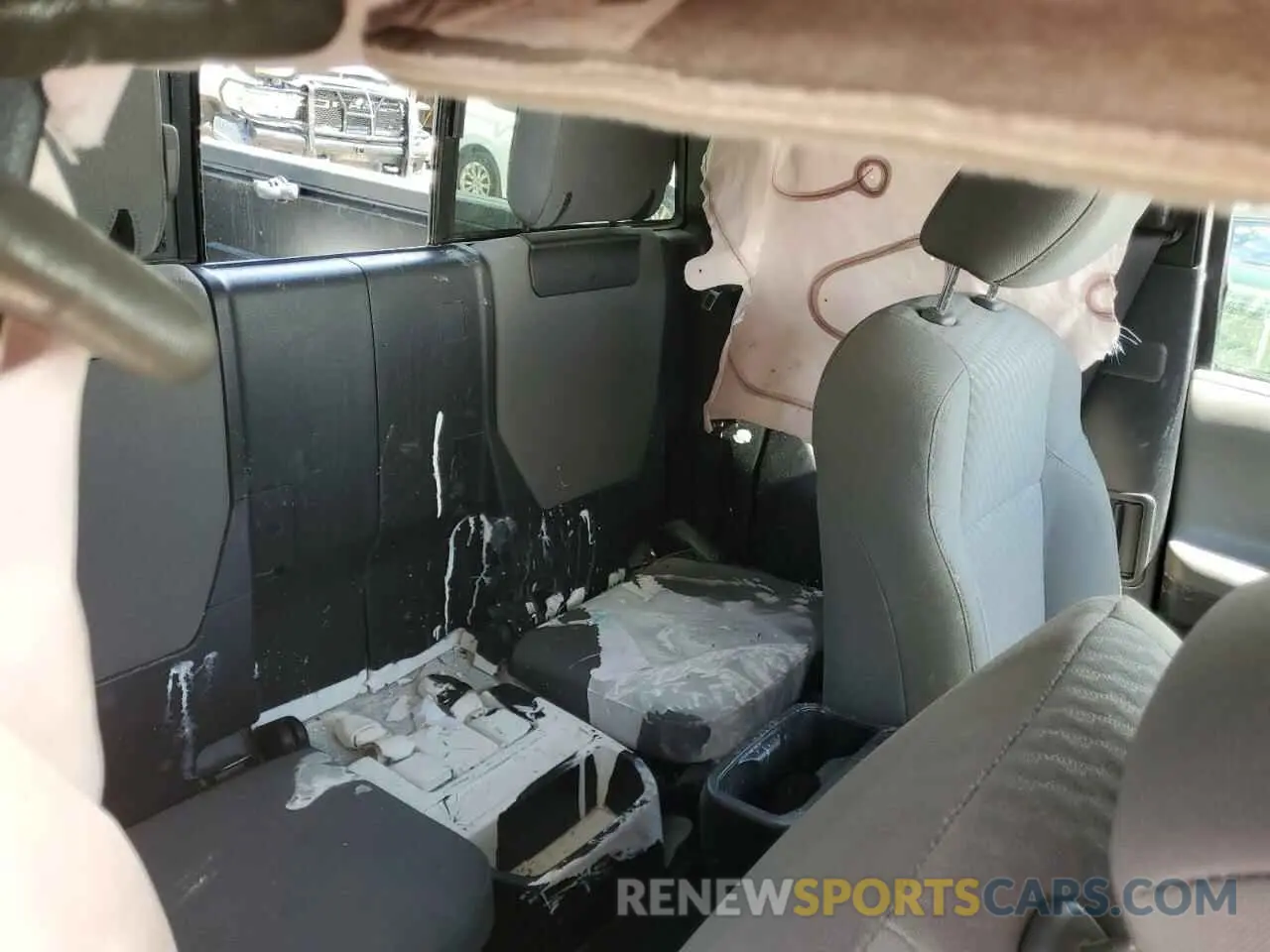 11 Photograph of a damaged car 3TYRX5GN3NT047288 TOYOTA TACOMA 2022