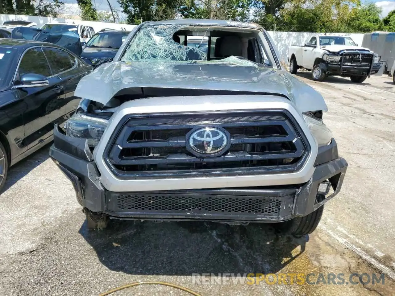 5 Photograph of a damaged car 3TYRX5GN3NT047288 TOYOTA TACOMA 2022