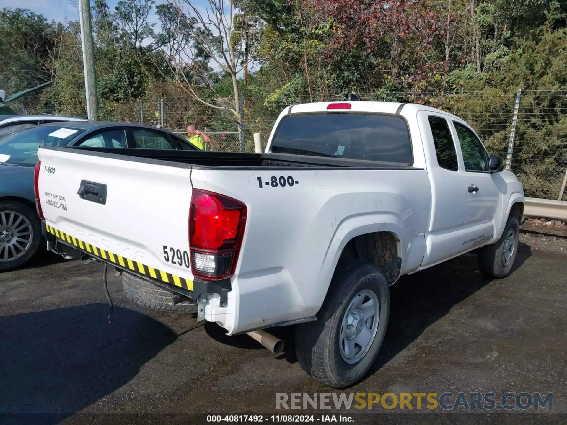 4 Photograph of a damaged car 3TYRX5GN3NT065290 TOYOTA TACOMA 2022