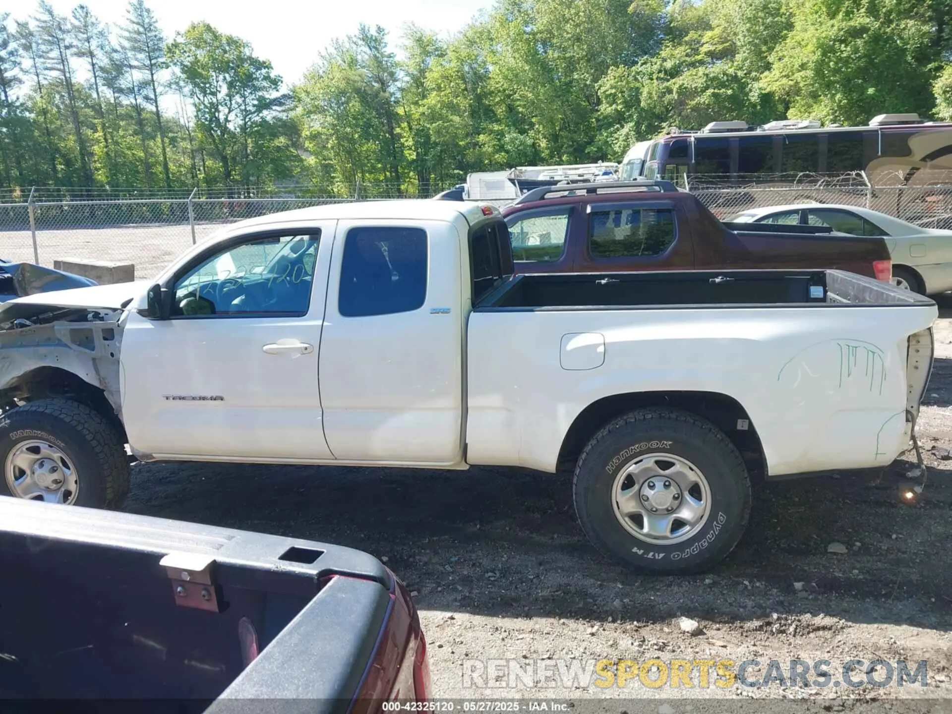 15 Photograph of a damaged car 3TYRX5GN4NT056386 TOYOTA TACOMA 2022