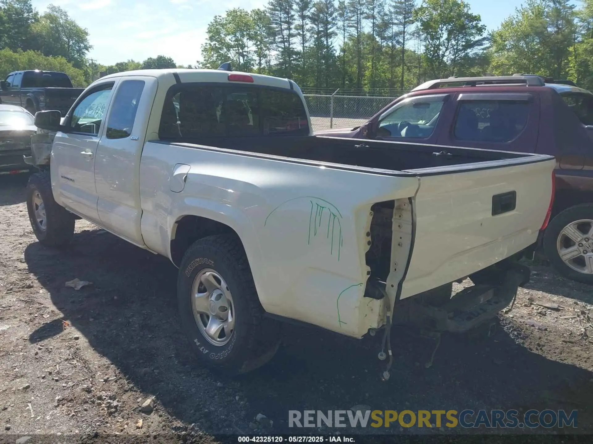 3 Photograph of a damaged car 3TYRX5GN4NT056386 TOYOTA TACOMA 2022