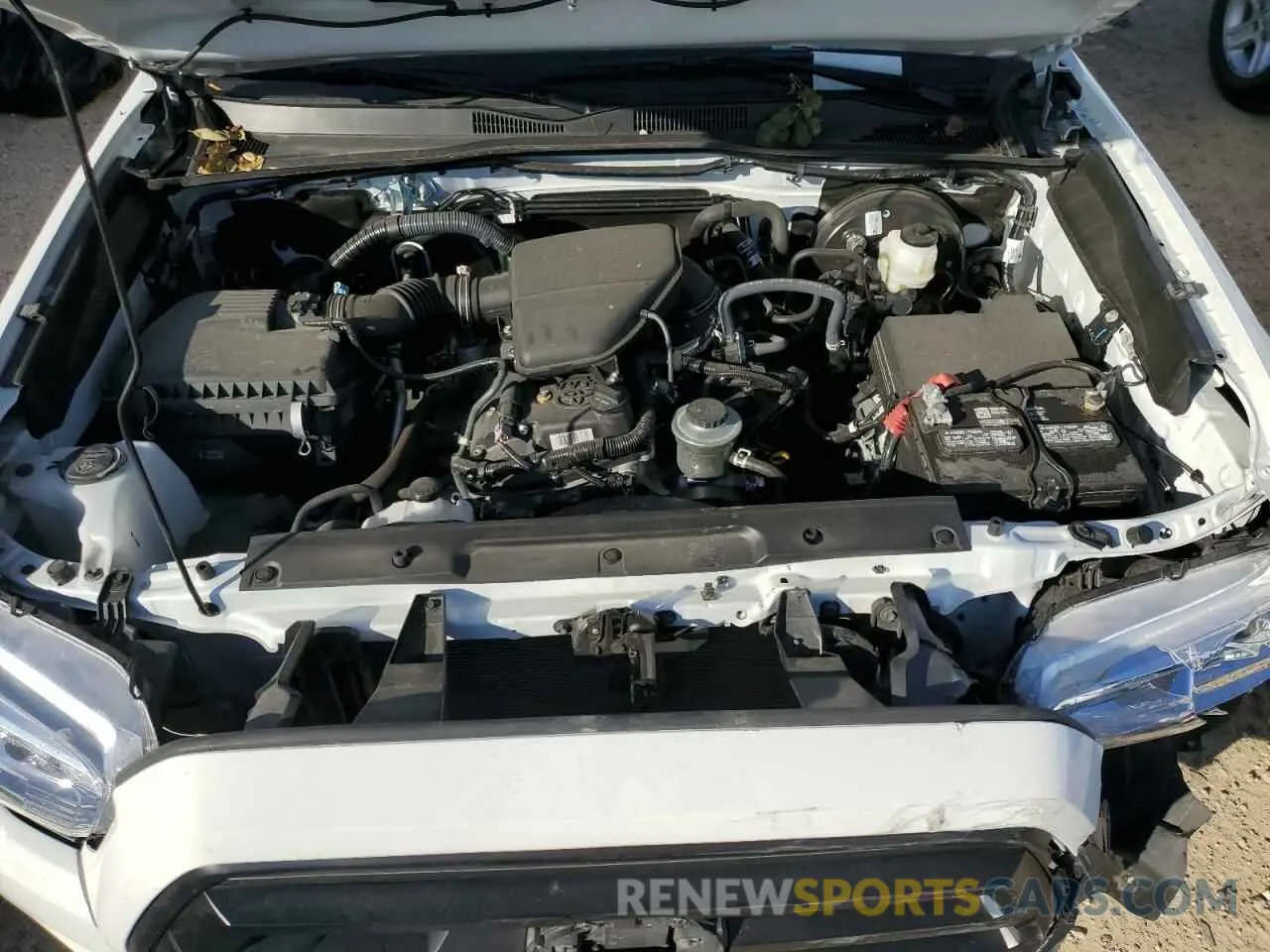 11 Photograph of a damaged car 3TYRX5GN4NT066755 TOYOTA TACOMA 2022