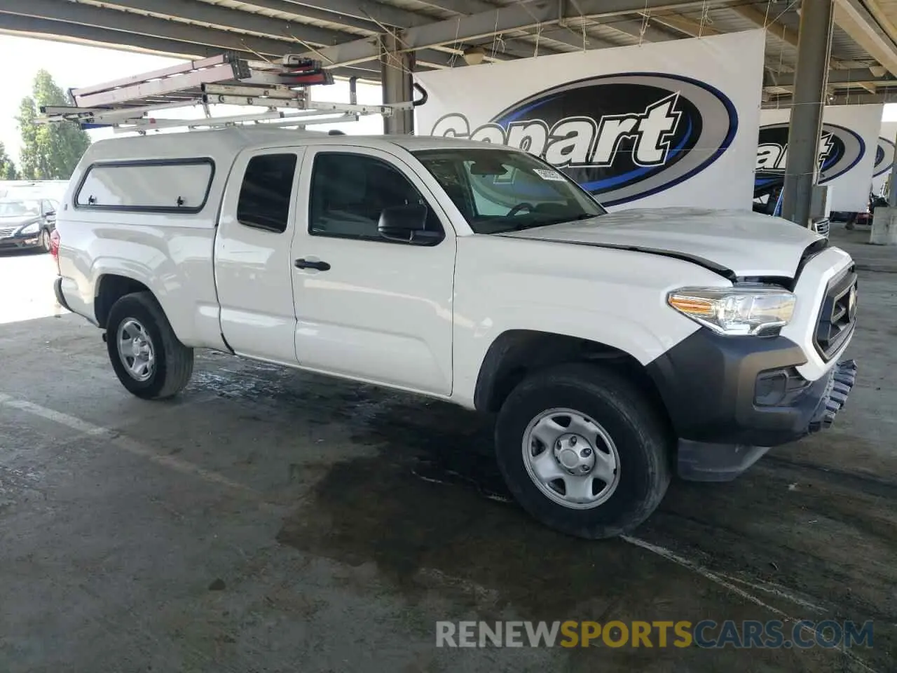 4 Photograph of a damaged car 3TYRX5GN5NT043968 TOYOTA TACOMA 2022