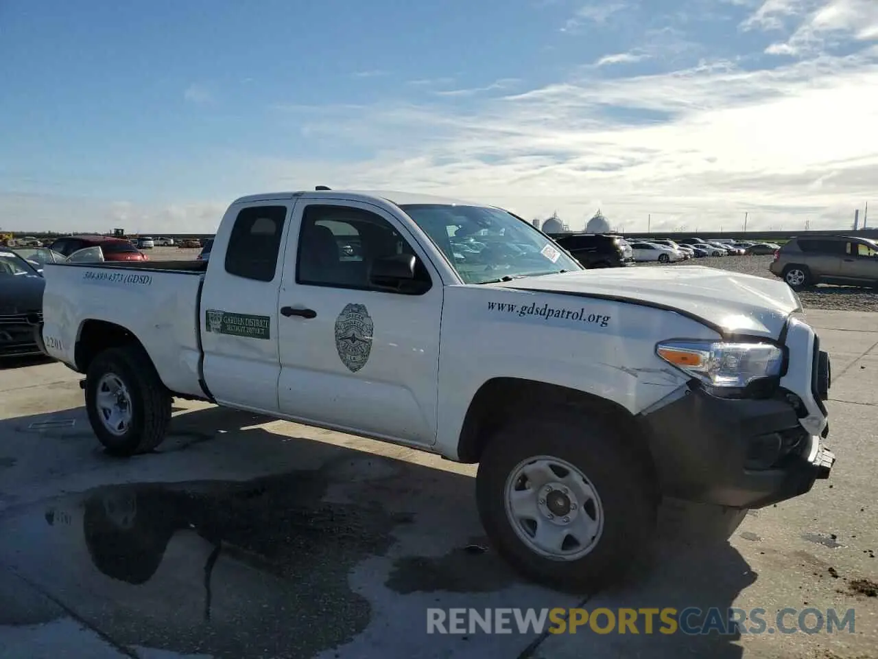 4 Photograph of a damaged car 3TYRX5GN6NT041985 TOYOTA TACOMA 2022