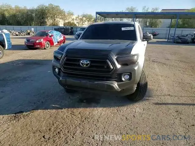 13 Photograph of a damaged car 3TYRX5GN9NT050292 TOYOTA TACOMA 2022