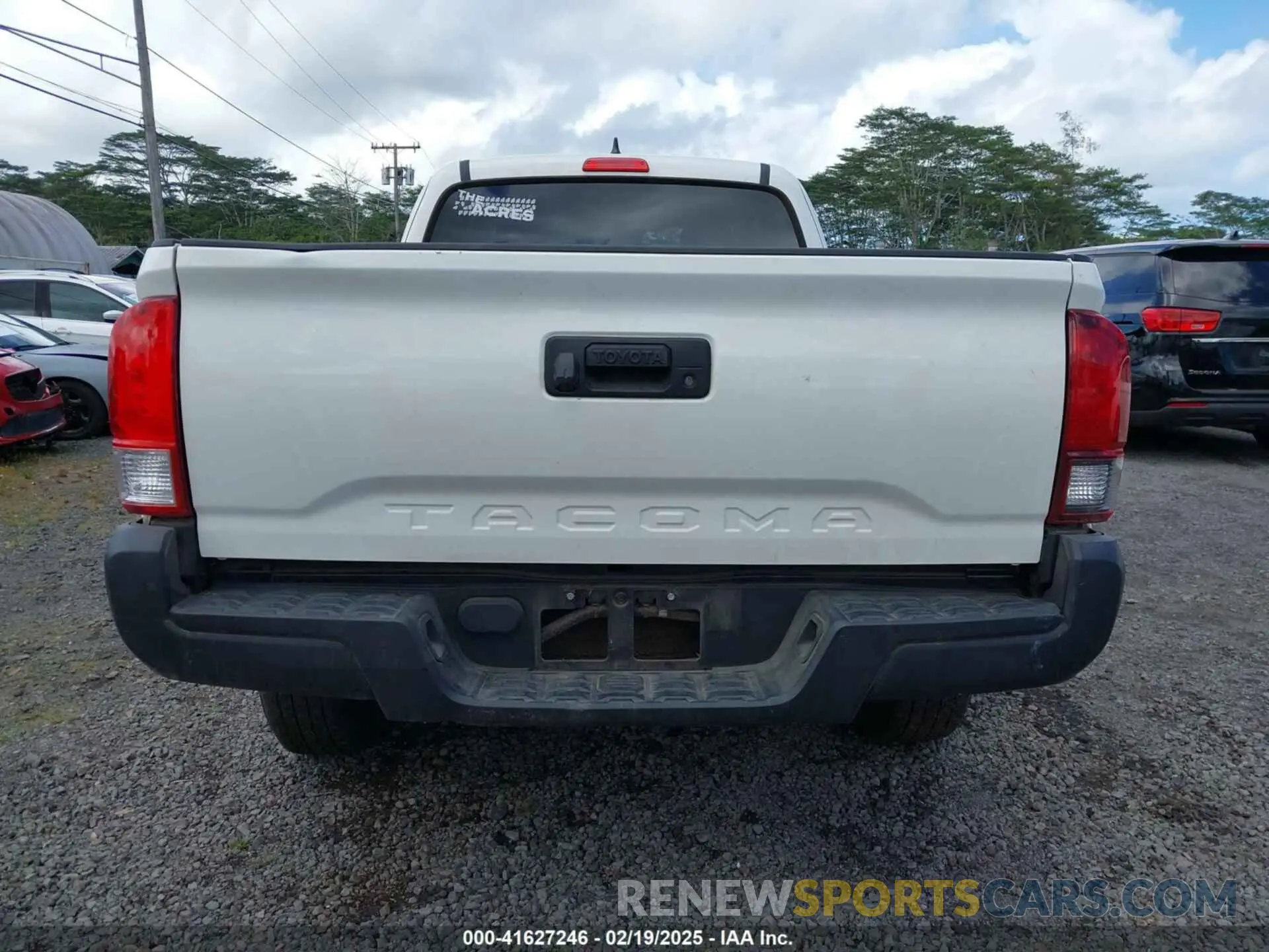 16 Photograph of a damaged car 3TYRX5GNXNT040452 TOYOTA TACOMA 2022