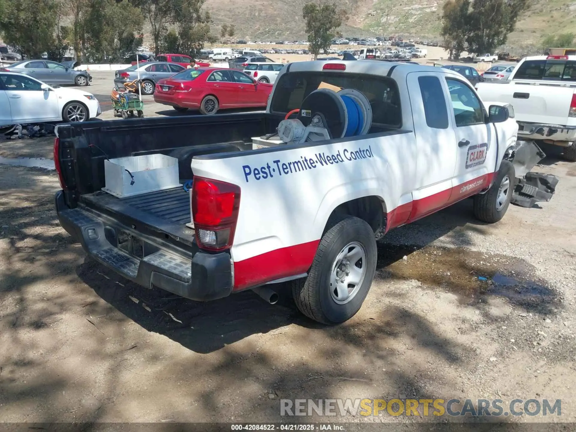 4 Photograph of a damaged car 3TYRX5GNXNT043223 TOYOTA TACOMA 2022
