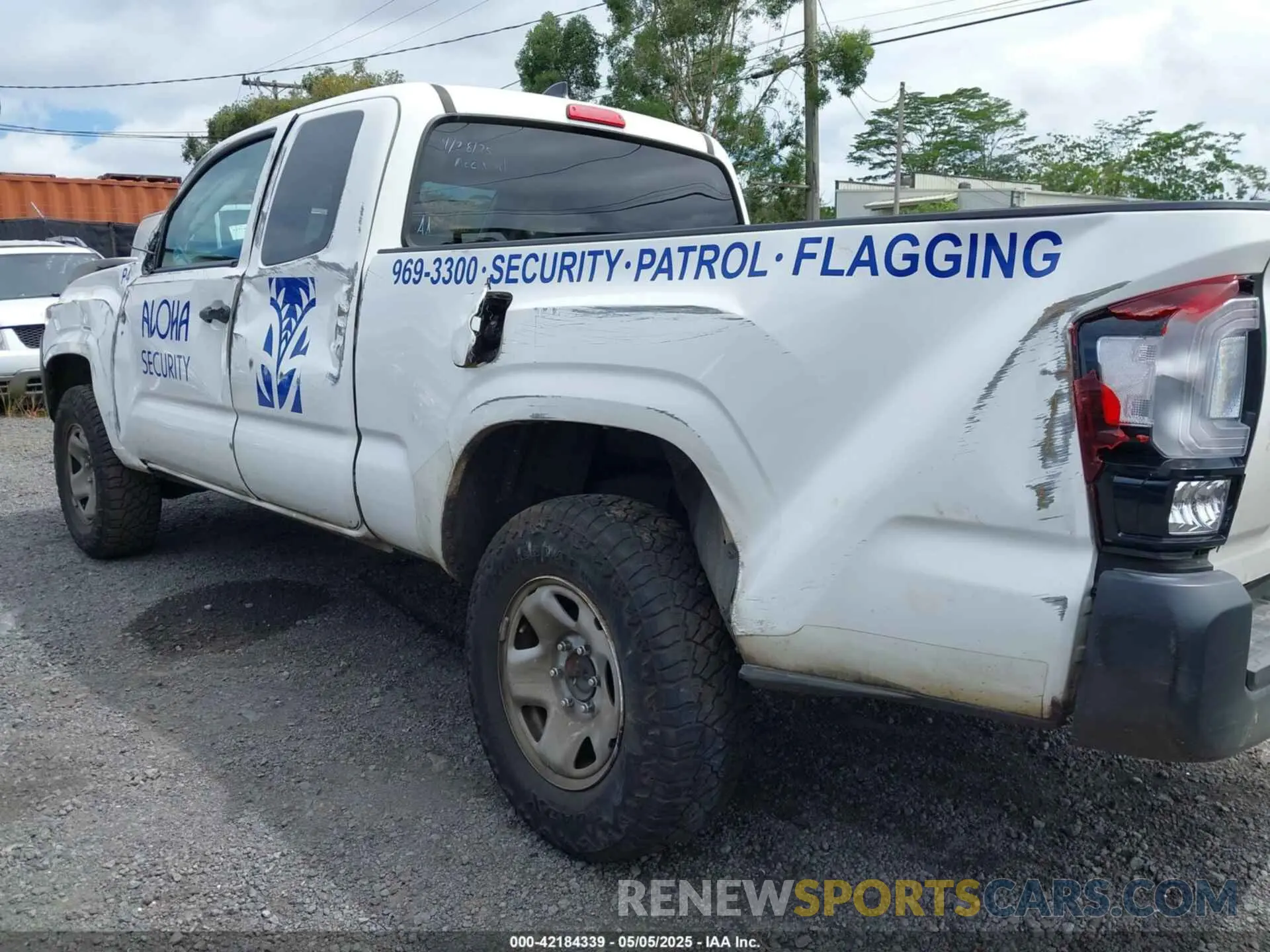 17 Photograph of a damaged car 3TYRX5GNXNT046591 TOYOTA TACOMA 2022