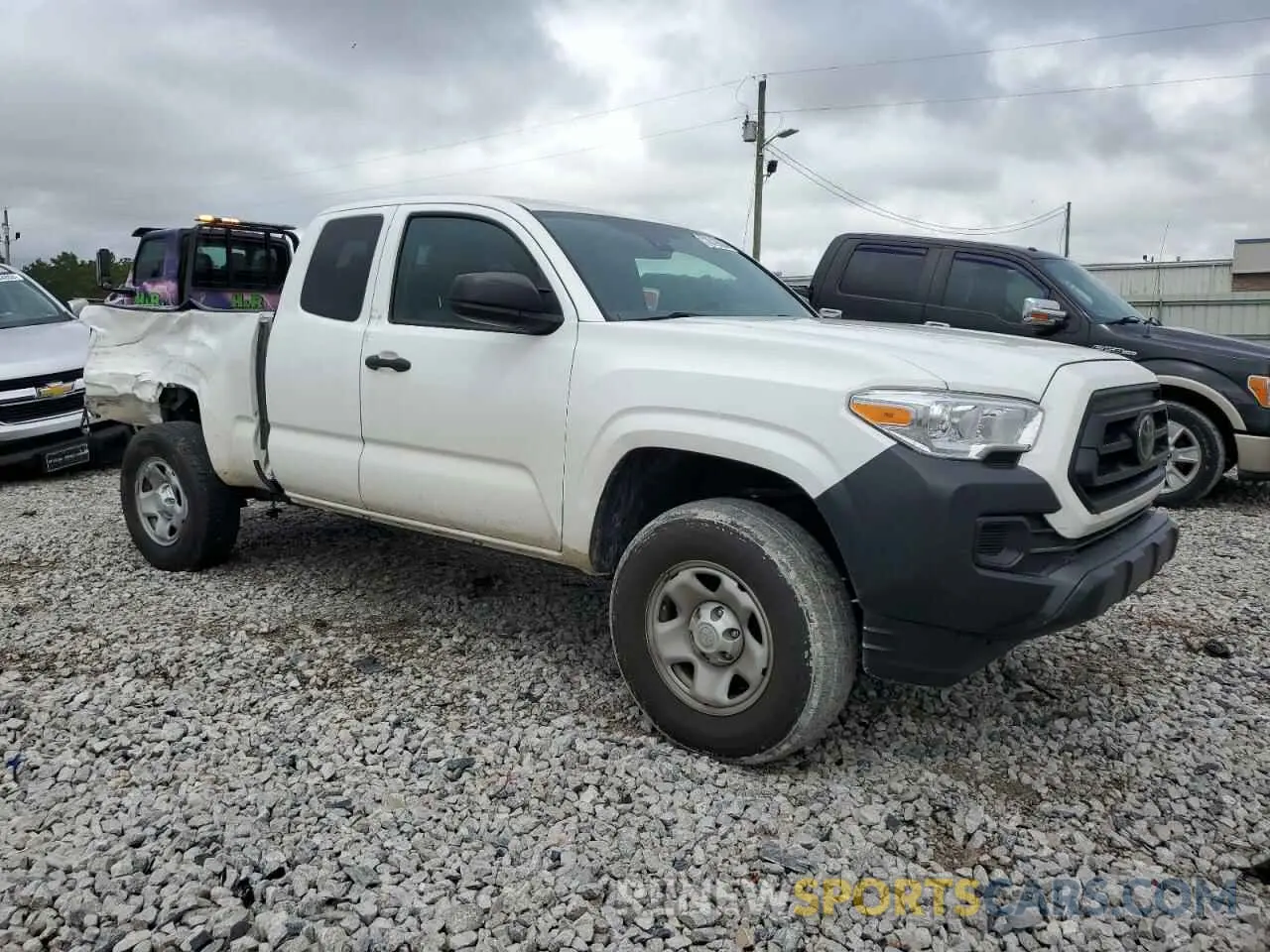 4 Photograph of a damaged car 3TYRX5GNXNT055114 TOYOTA TACOMA 2022