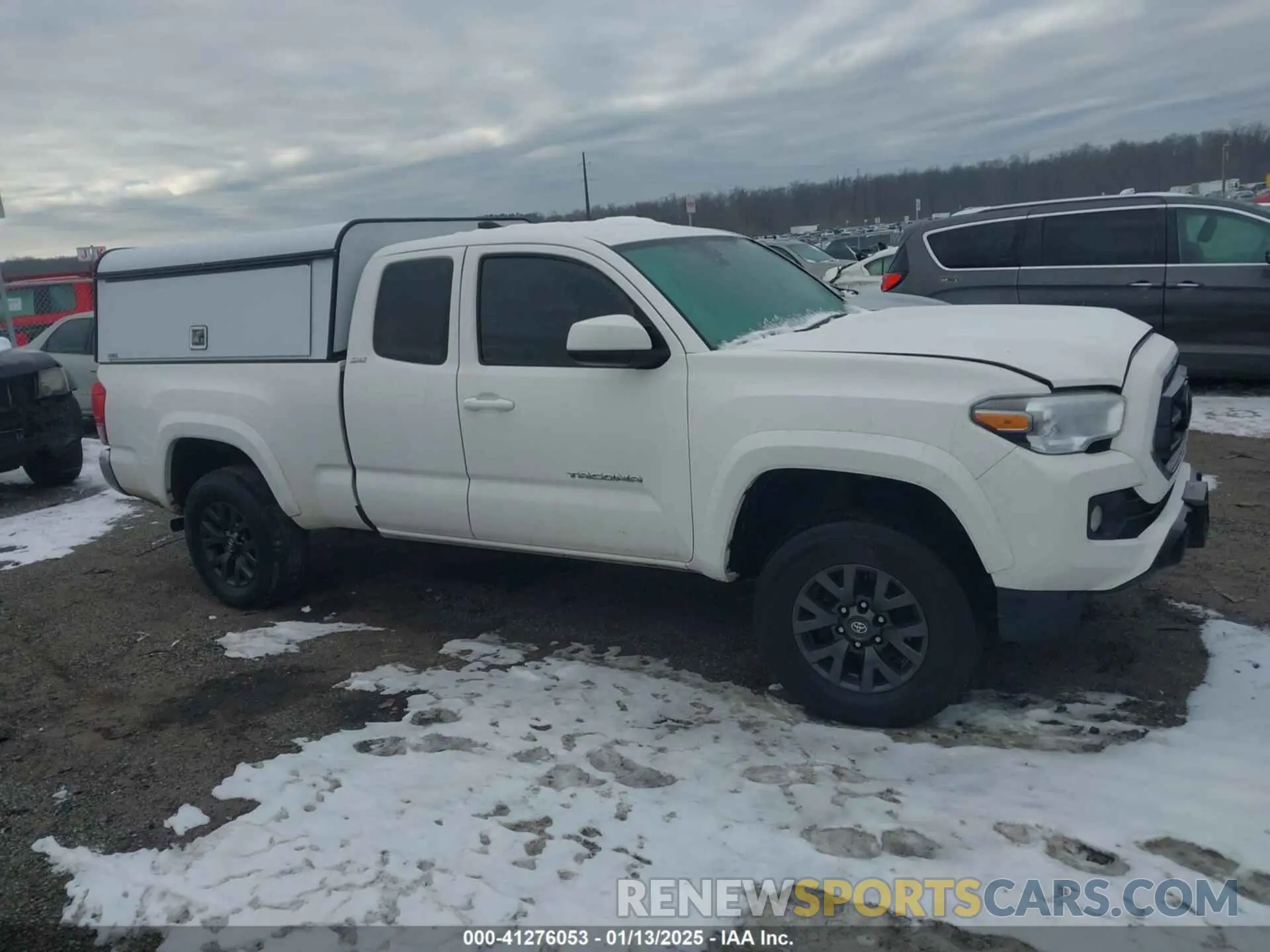 13 Photograph of a damaged car 3TYRZ5CN2NT022608 TOYOTA TACOMA 2022