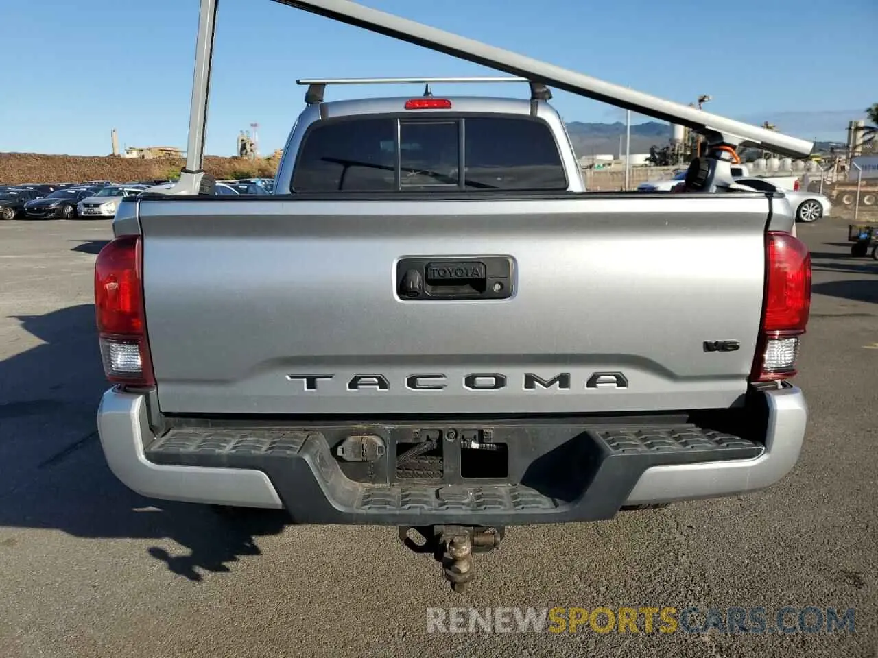 6 Photograph of a damaged car 3TYRZ5CN3NT017224 TOYOTA TACOMA 2022