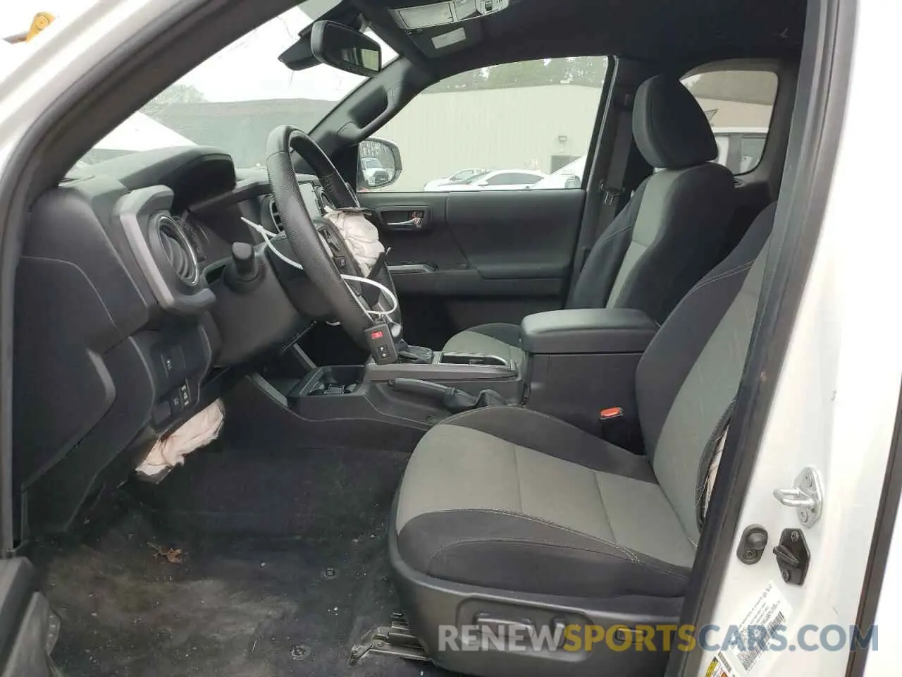 7 Photograph of a damaged car 3TYRZ5CN3NT018602 TOYOTA TACOMA 2022