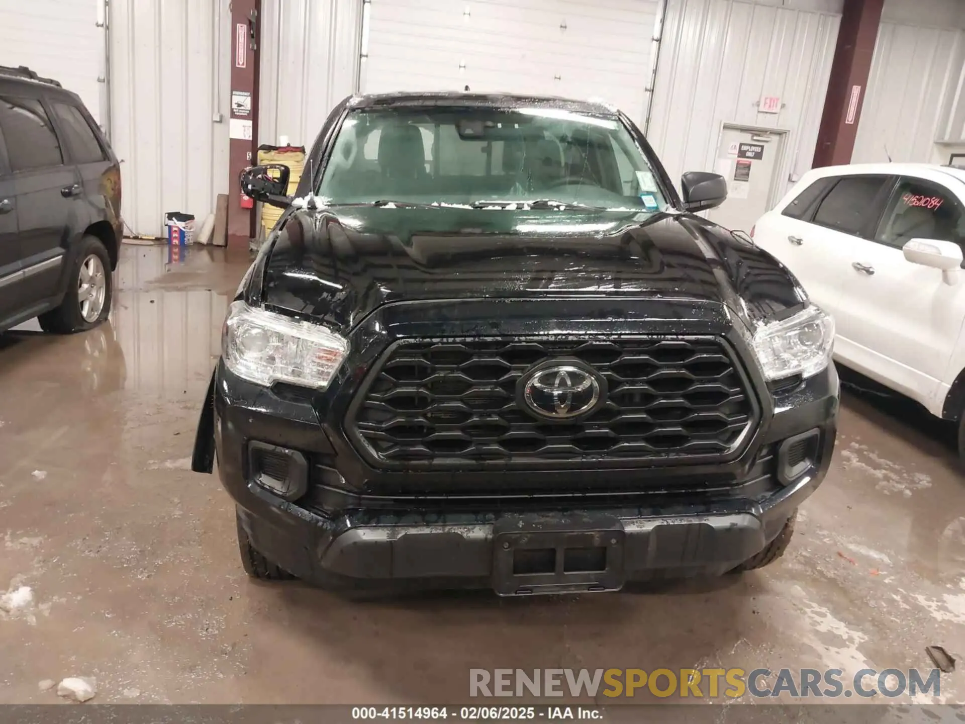 12 Photograph of a damaged car 3TYRZ5CN5NT014891 TOYOTA TACOMA 2022