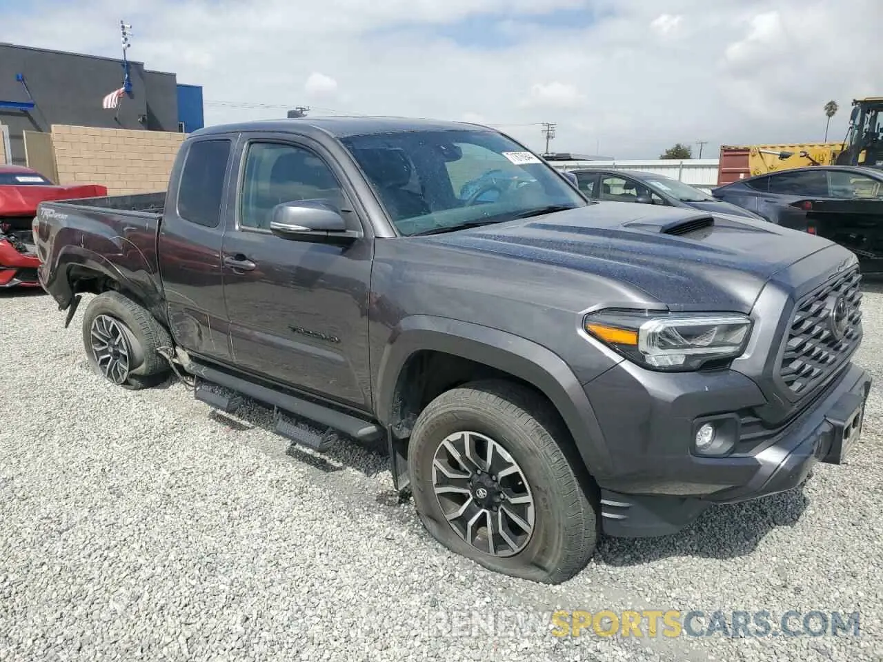 4 Photograph of a damaged car 3TYRZ5CN9NT019141 TOYOTA TACOMA 2022