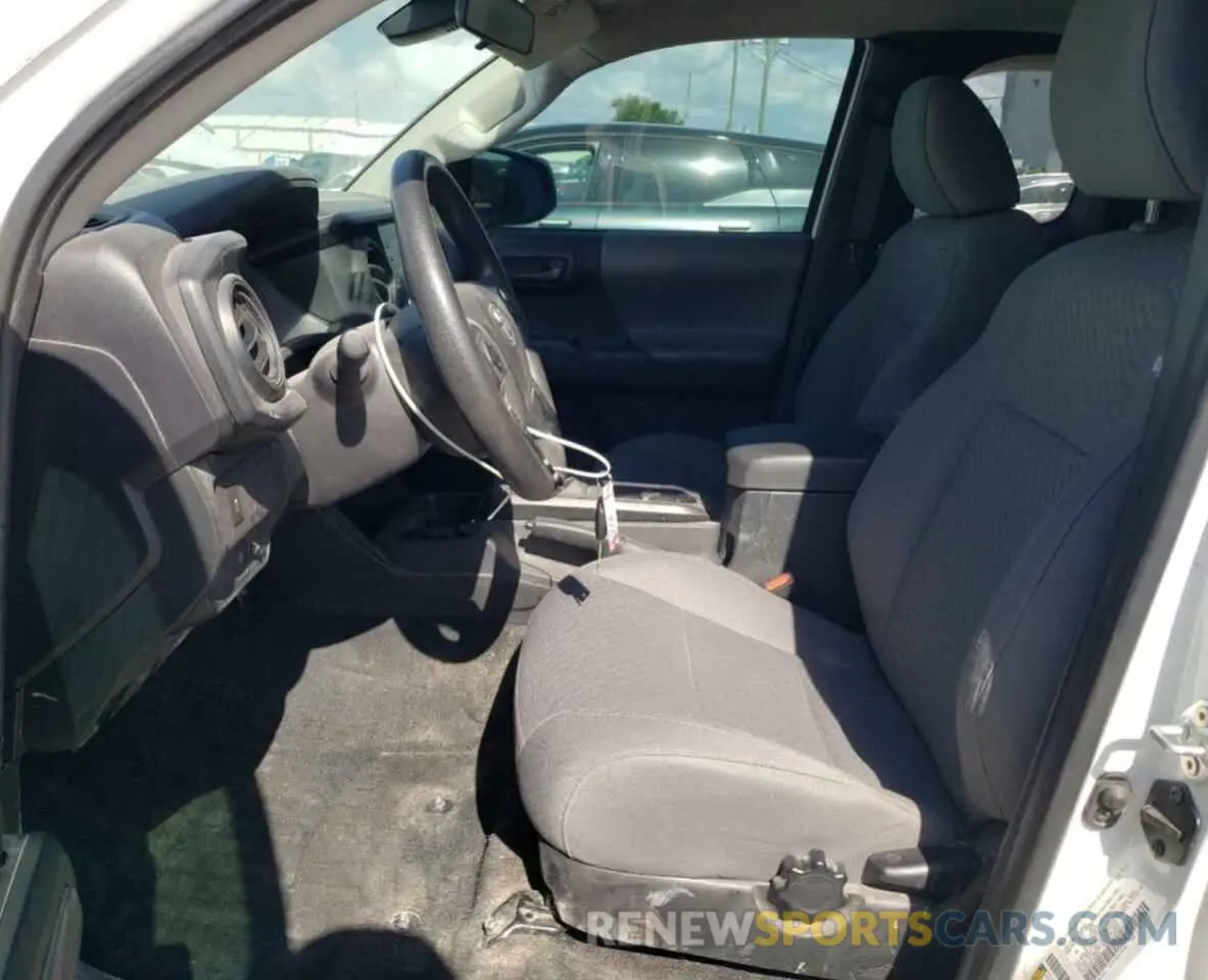 7 Photograph of a damaged car 3TYRZ5CN9NT020581 TOYOTA TACOMA 2022