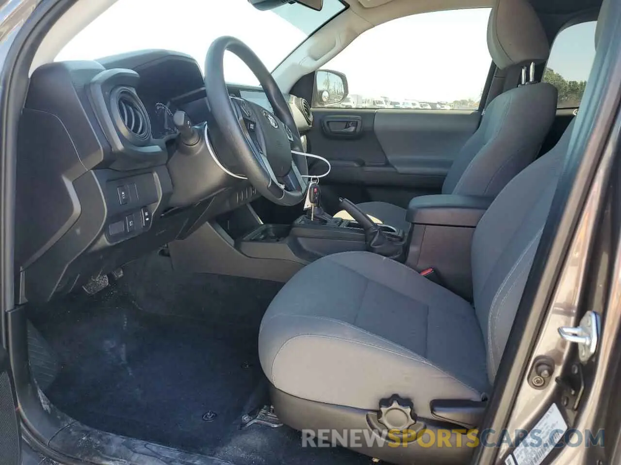 7 Photograph of a damaged car 3TYSX5EN2NT015825 TOYOTA TACOMA 2022