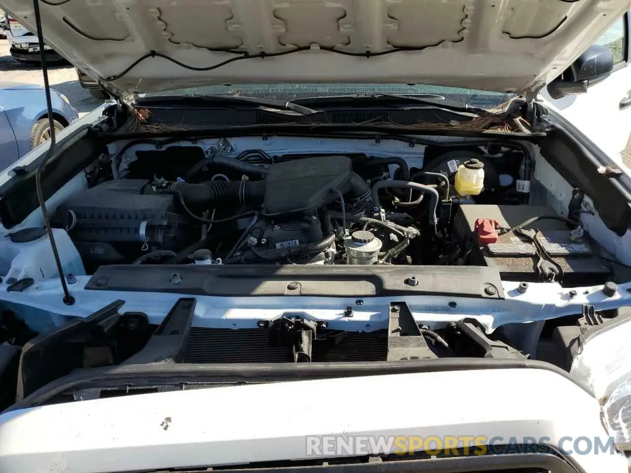 11 Photograph of a damaged car 3TYSX5EN4NT011047 TOYOTA TACOMA 2022