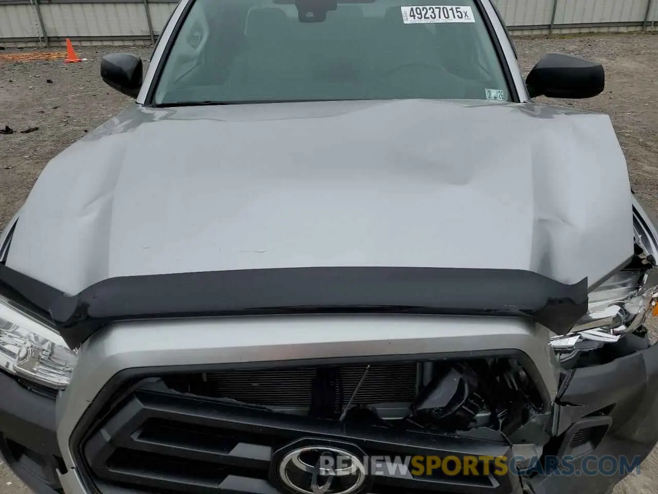 12 Photograph of a damaged car 3TYSX5EN6NT013673 TOYOTA TACOMA 2022